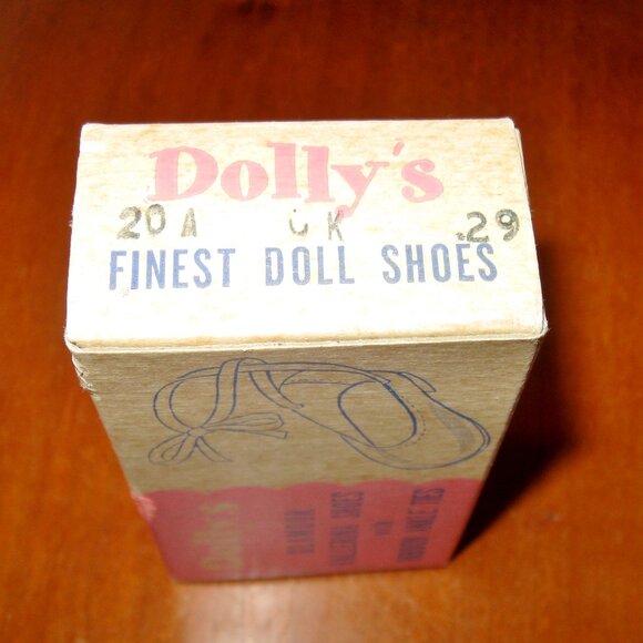 Vintage Dolly's Gold Slippers w Original Box Finest Doll Shoes Accessory - Picture 4 of 16